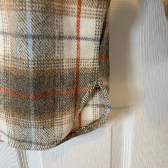 Miss Selfie Shacket Womens M Soft Fleece Brown Plaid Button Front Pockets - Picture 6 of 8